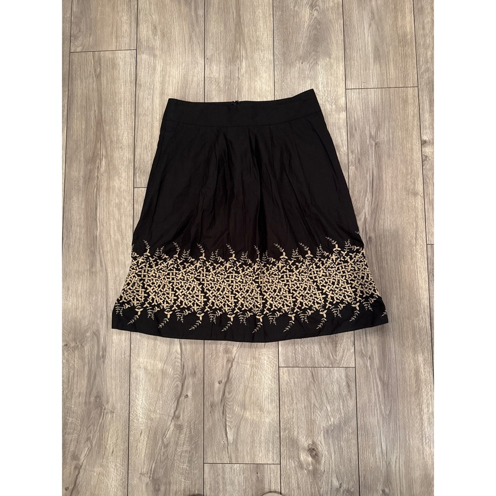 Banana Republic Black‎ A Line Skirt with Embroidered Hem Women Size 4